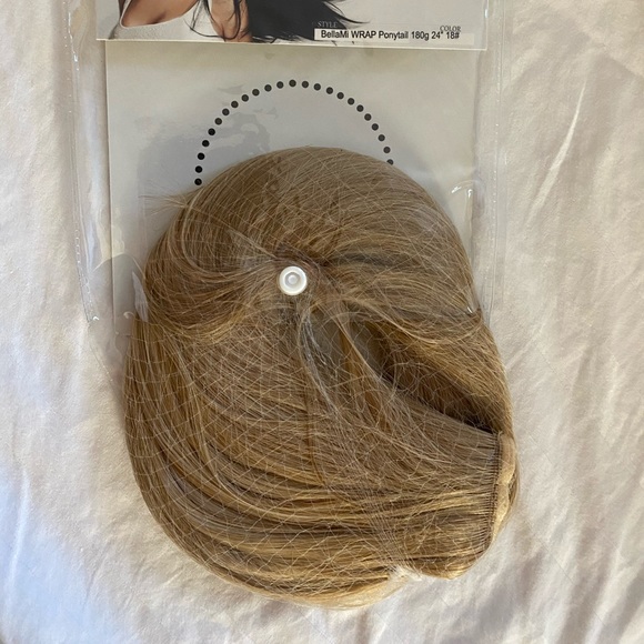 Bellami 24” long ponytail in blonde/caramel - Picture 2 of 4